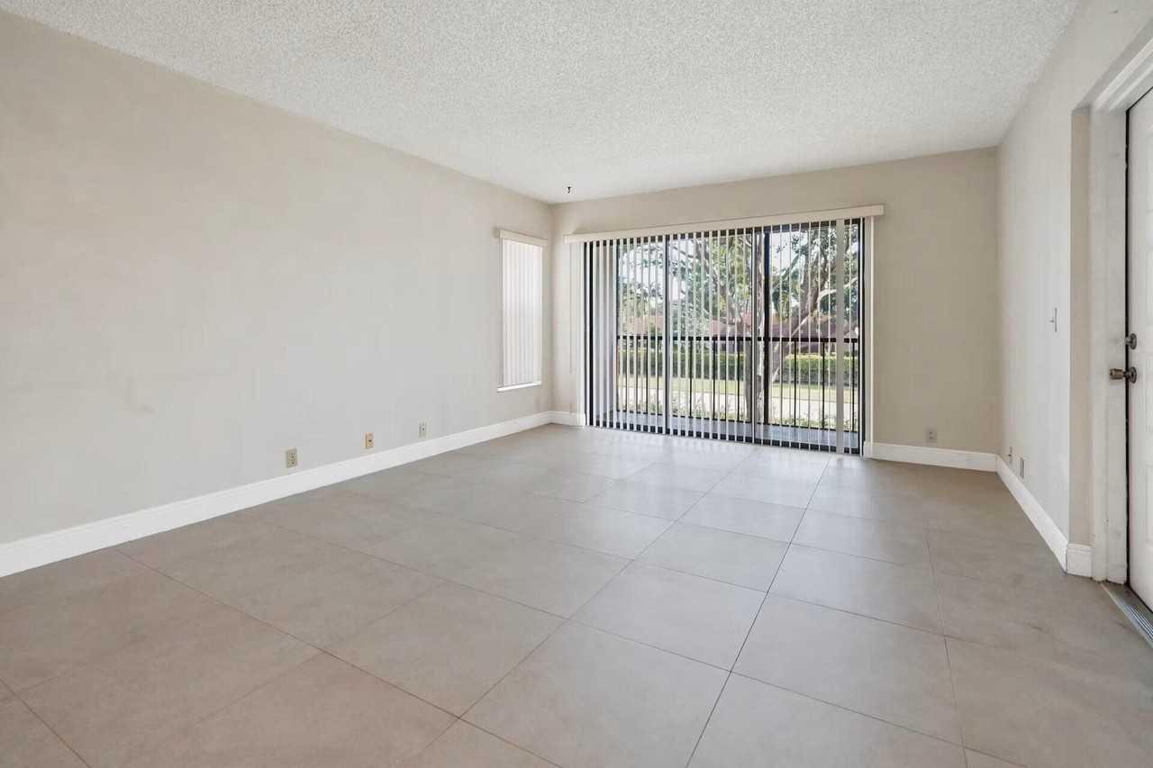 802 Sky Pine Way - Photo 3 of 17