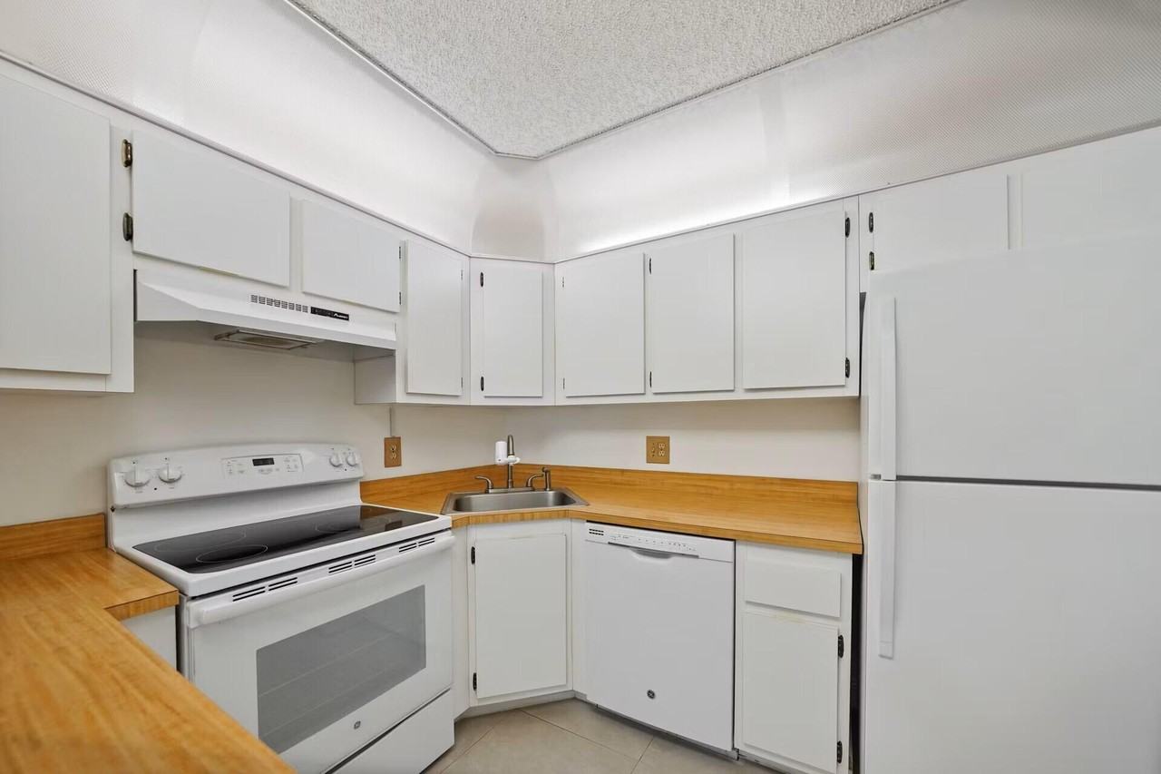 802 Sky Pine Way - Photo 7 of 17
