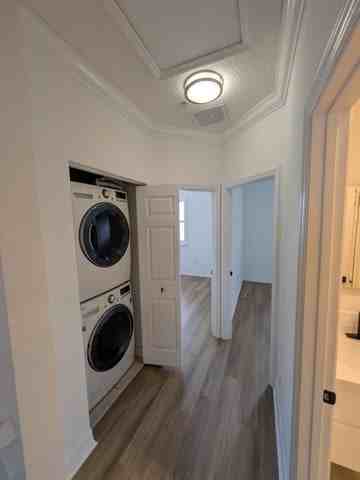 290 Northeast 5th Avenue - Photo 3 of 8