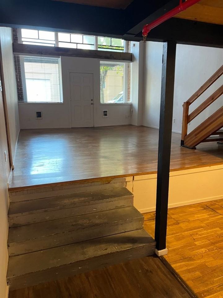 Everett Station Lofts - Photo 3 of 16