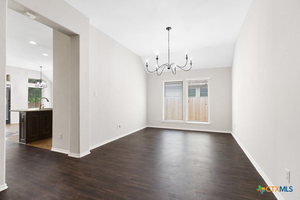 2185 Range Rd - Photo 5 of 25