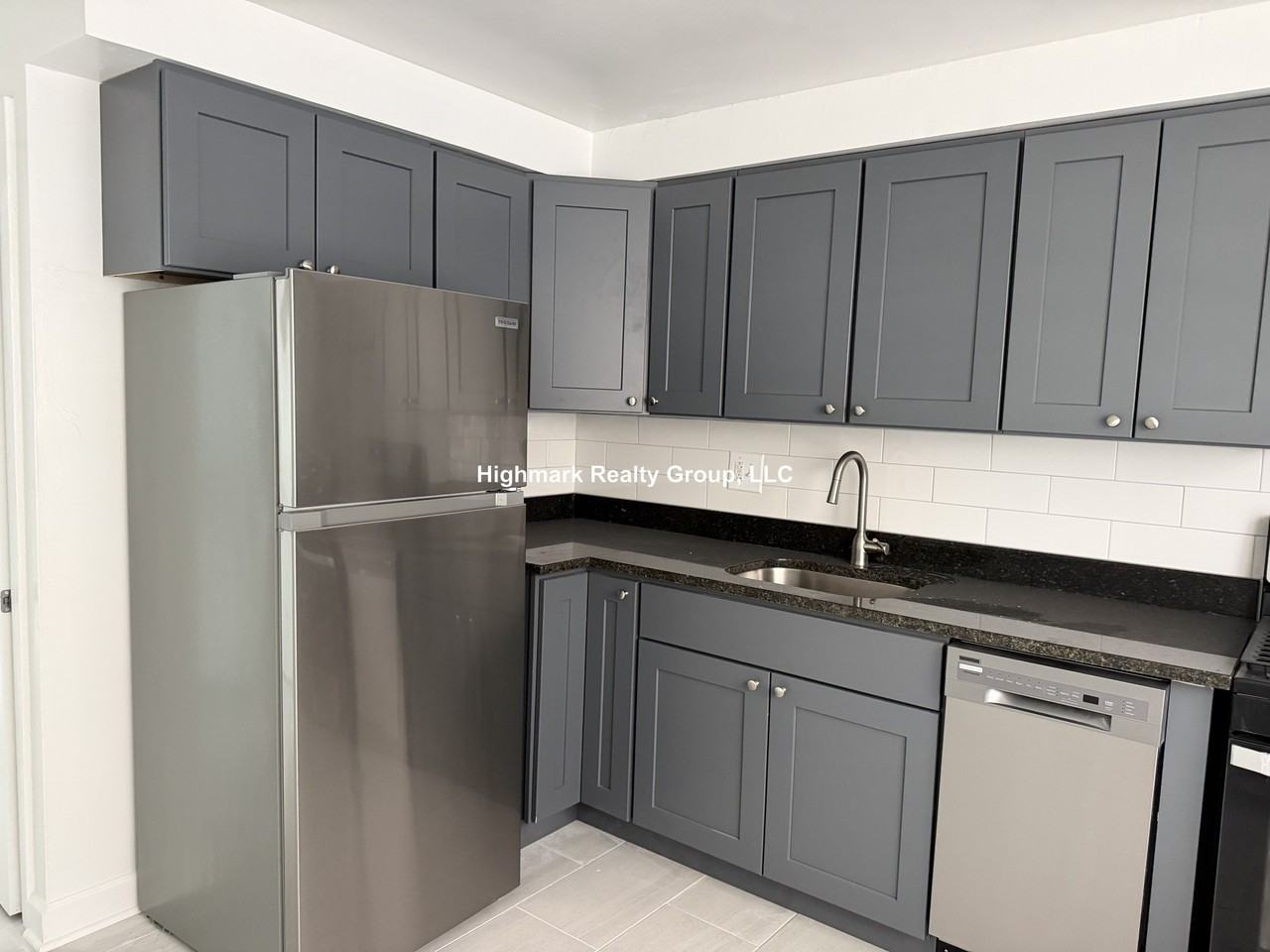 6721 N California Ave #GW1 - Photo 3 of 12