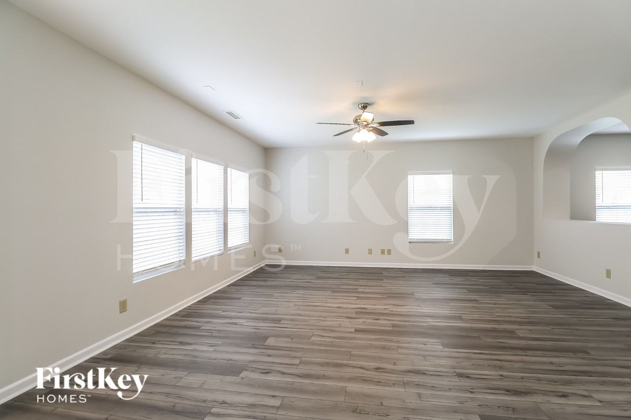 417 Zander Woods Ct - Photo 3 of 19