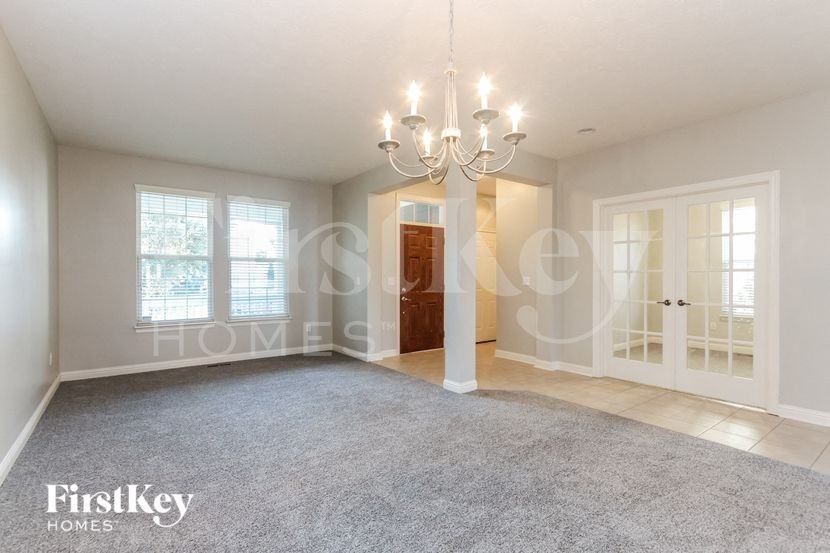 1301 Old Heritage Pl - Photo 5 of 15