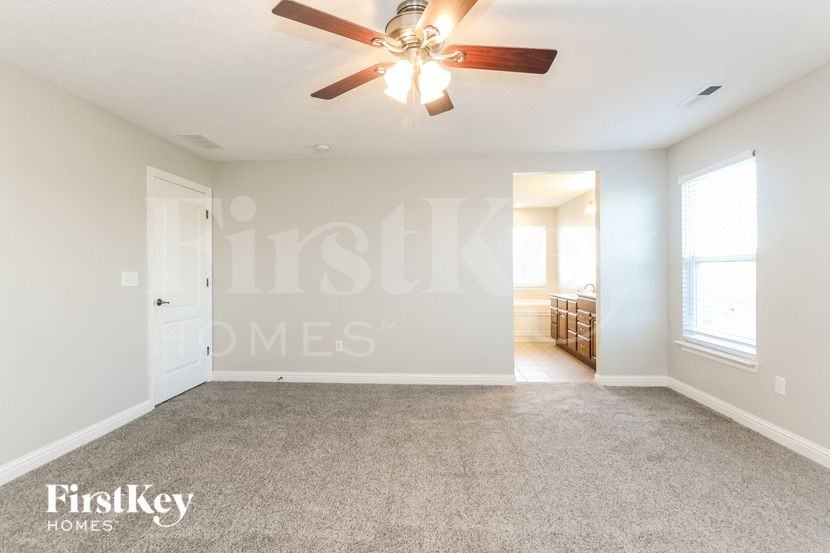 1301 Old Heritage Pl - Photo 7 of 15
