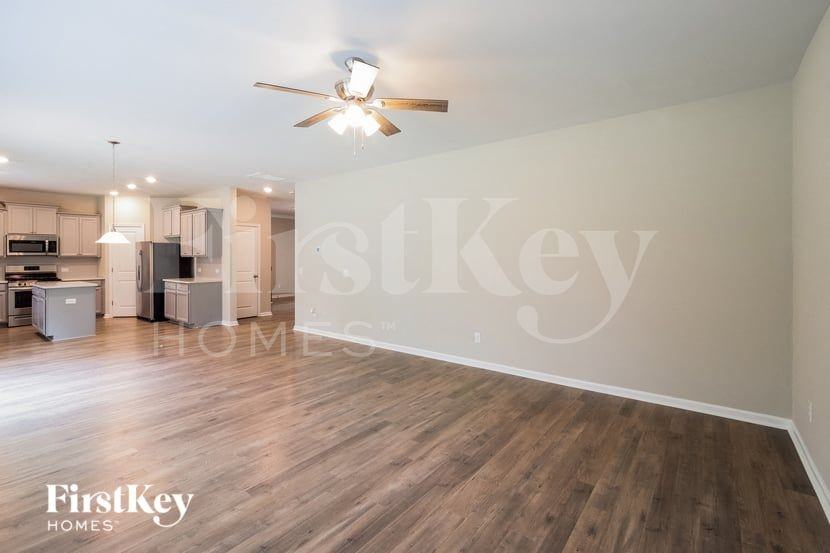 144 Daniels Creek Cir - Photo 4 of 15