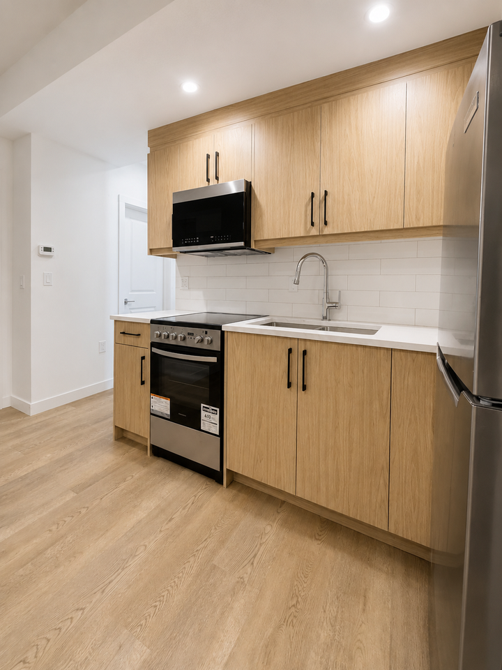 Tuxedo Noir Basement Suite - Photo 4 of 11
