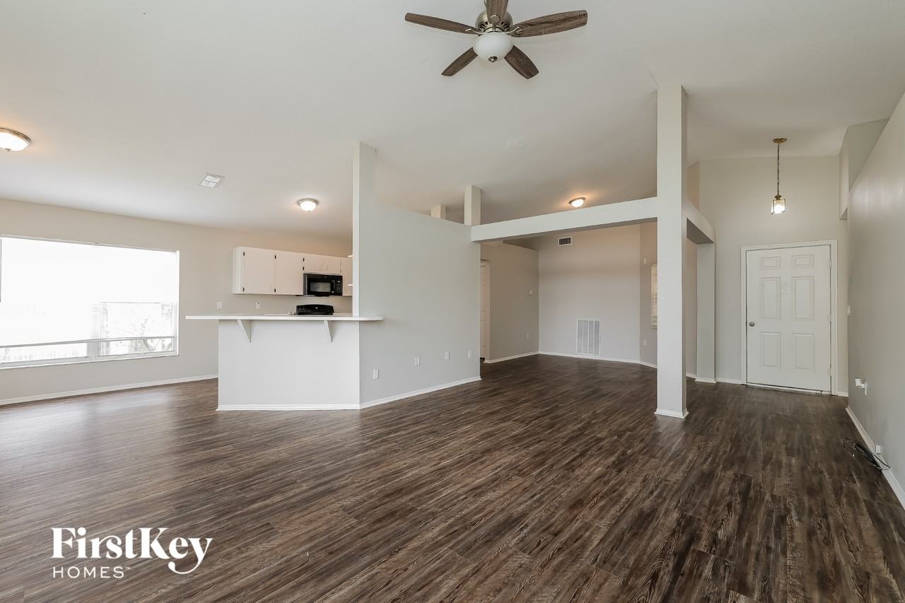 40 Saint Kitts Cir - Photo 4 of 15