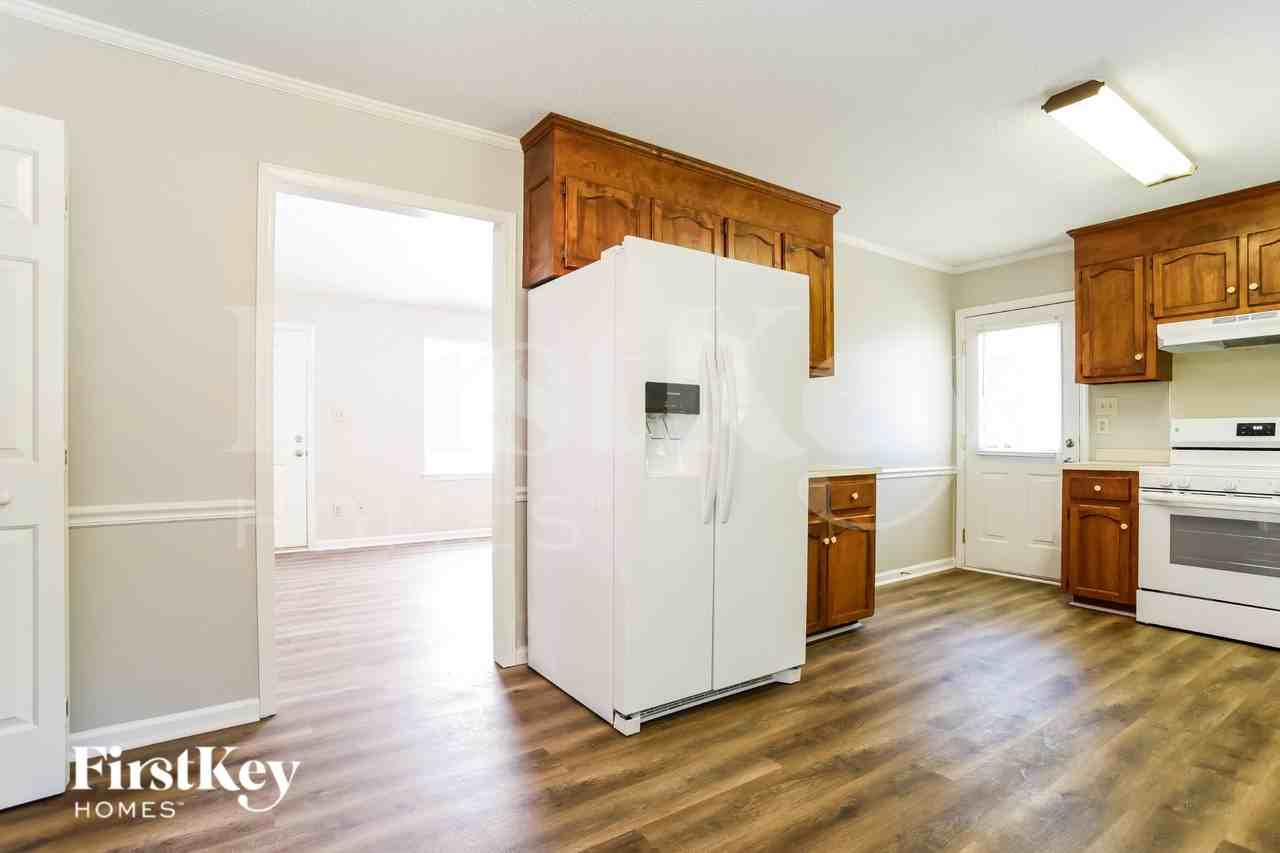814 Dewey St - Photo 7 of 19