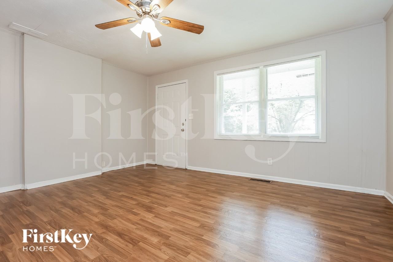 4971 Oakdale Dr - Photo 2 of 19