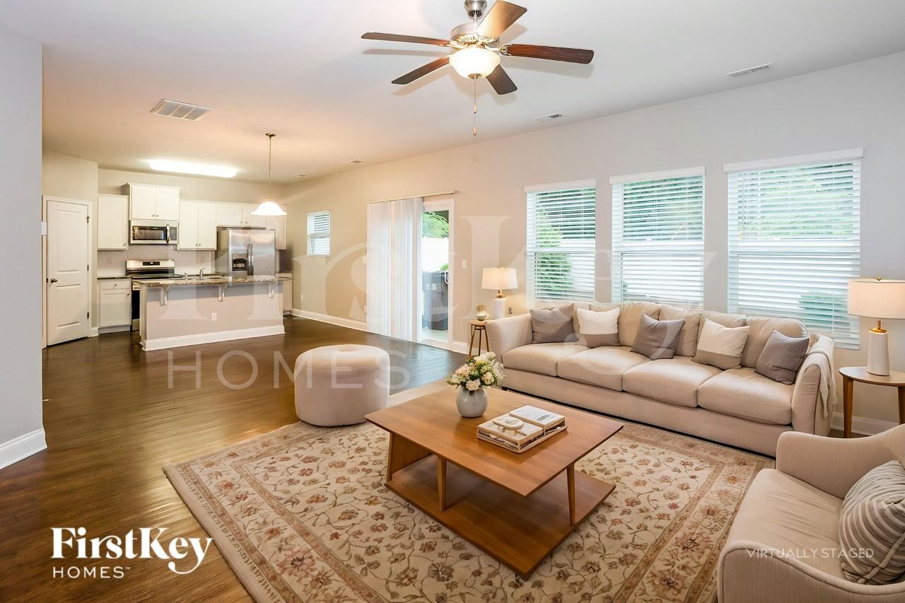 9006 Evans Woods Dr - Photo 5 of 19