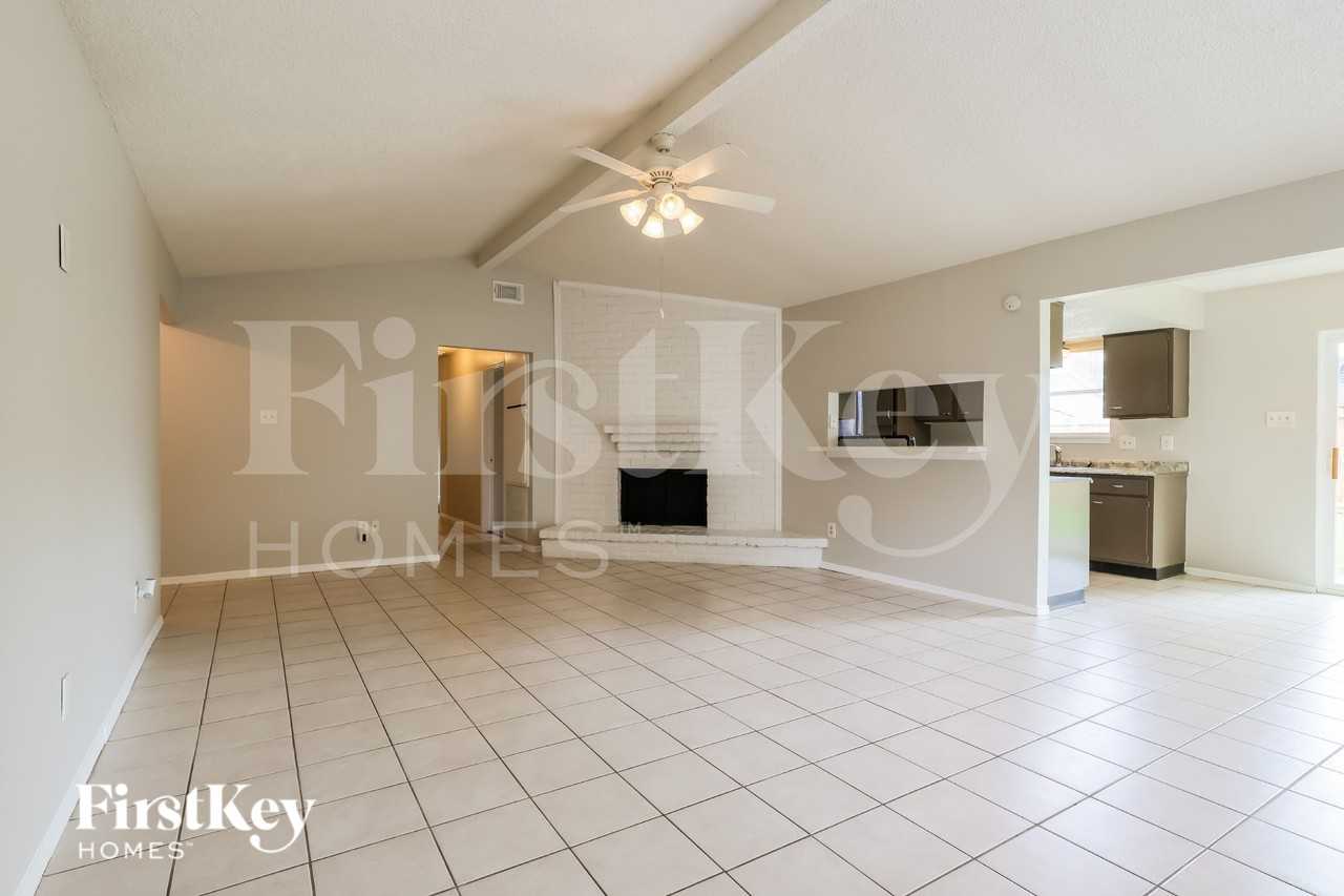 9819 Kiwi Ln - Photo 4 of 20