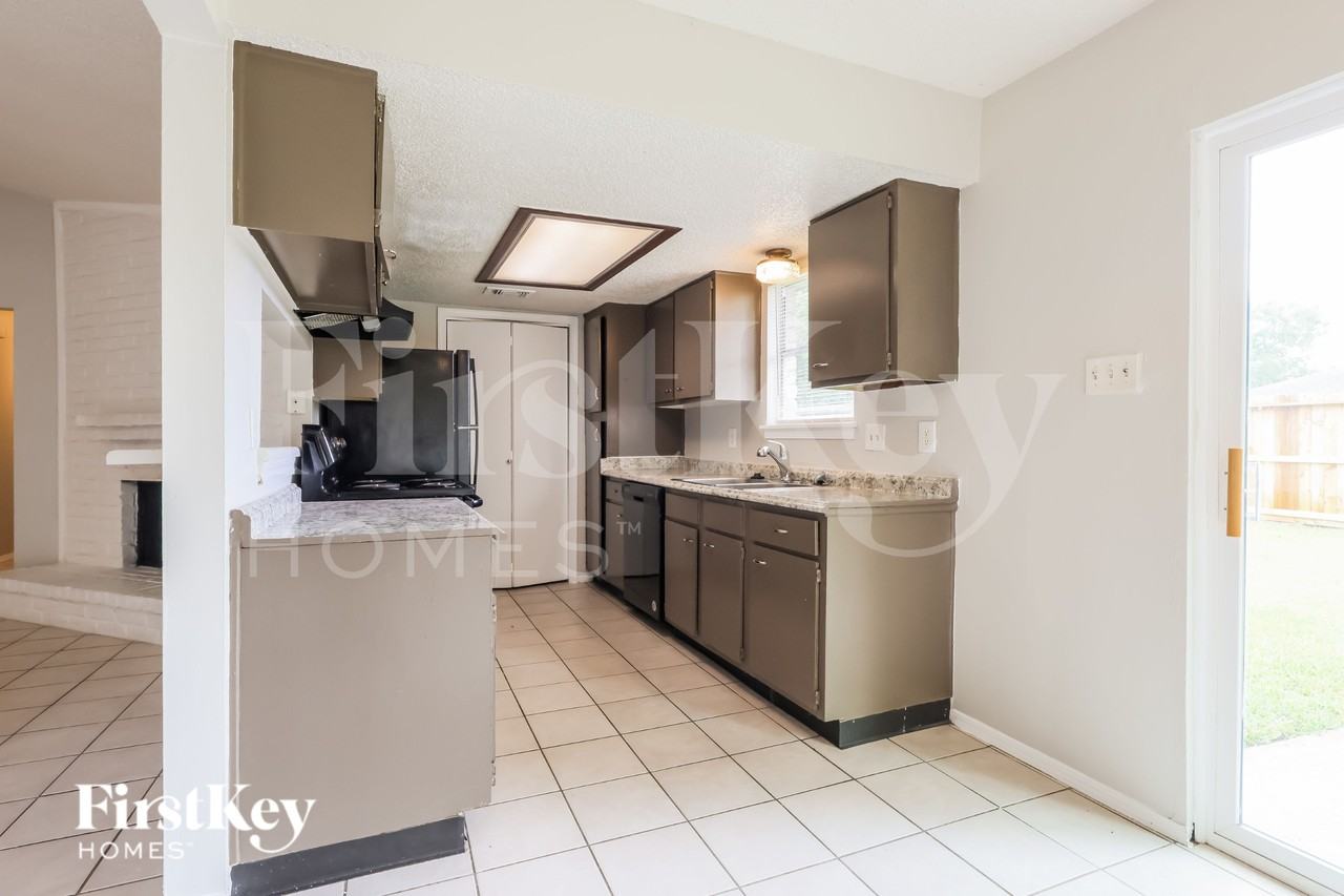 9819 Kiwi Ln - Photo 7 of 20