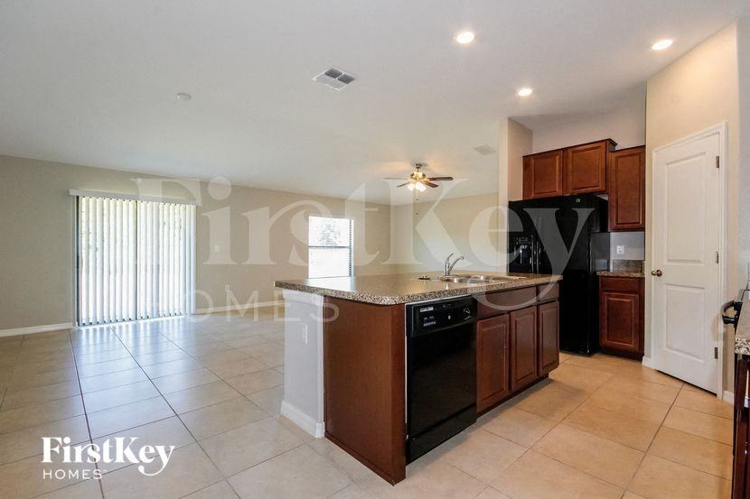 9637 Sage Creek Dr - Photo 6 of 15