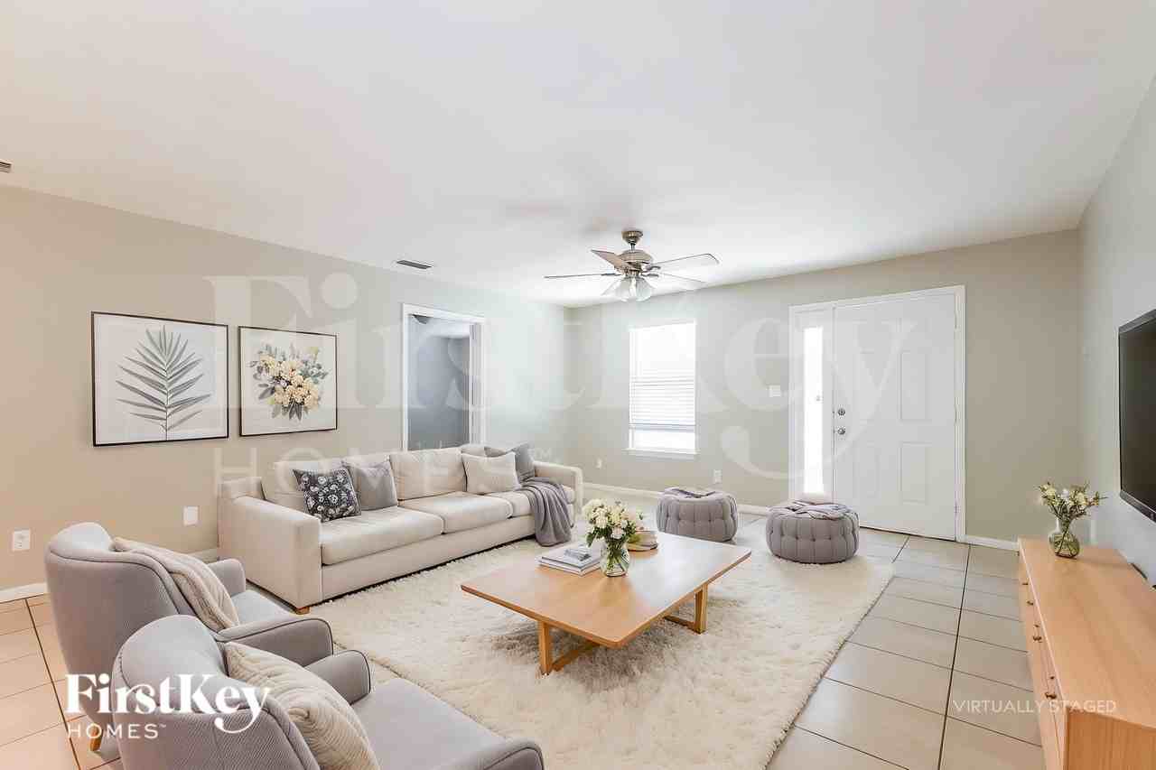 614 Huey St - Photo 3 of 20