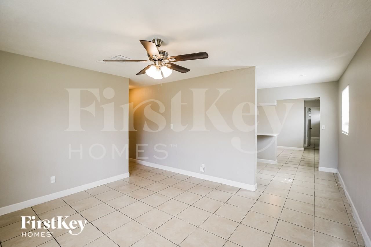 5980 Nw 24th Ct - Photo 2 of 20