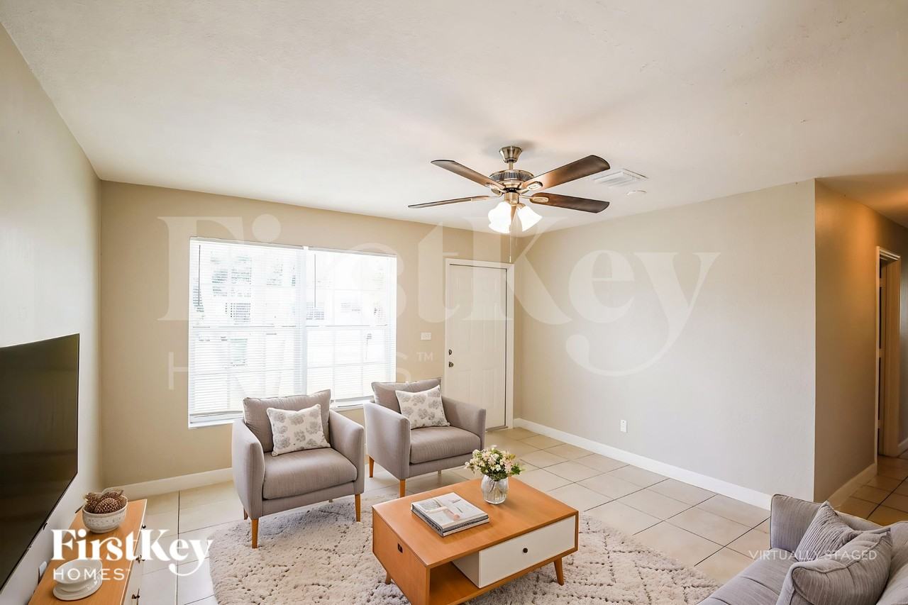 5980 Nw 24th Ct - Photo 4 of 20