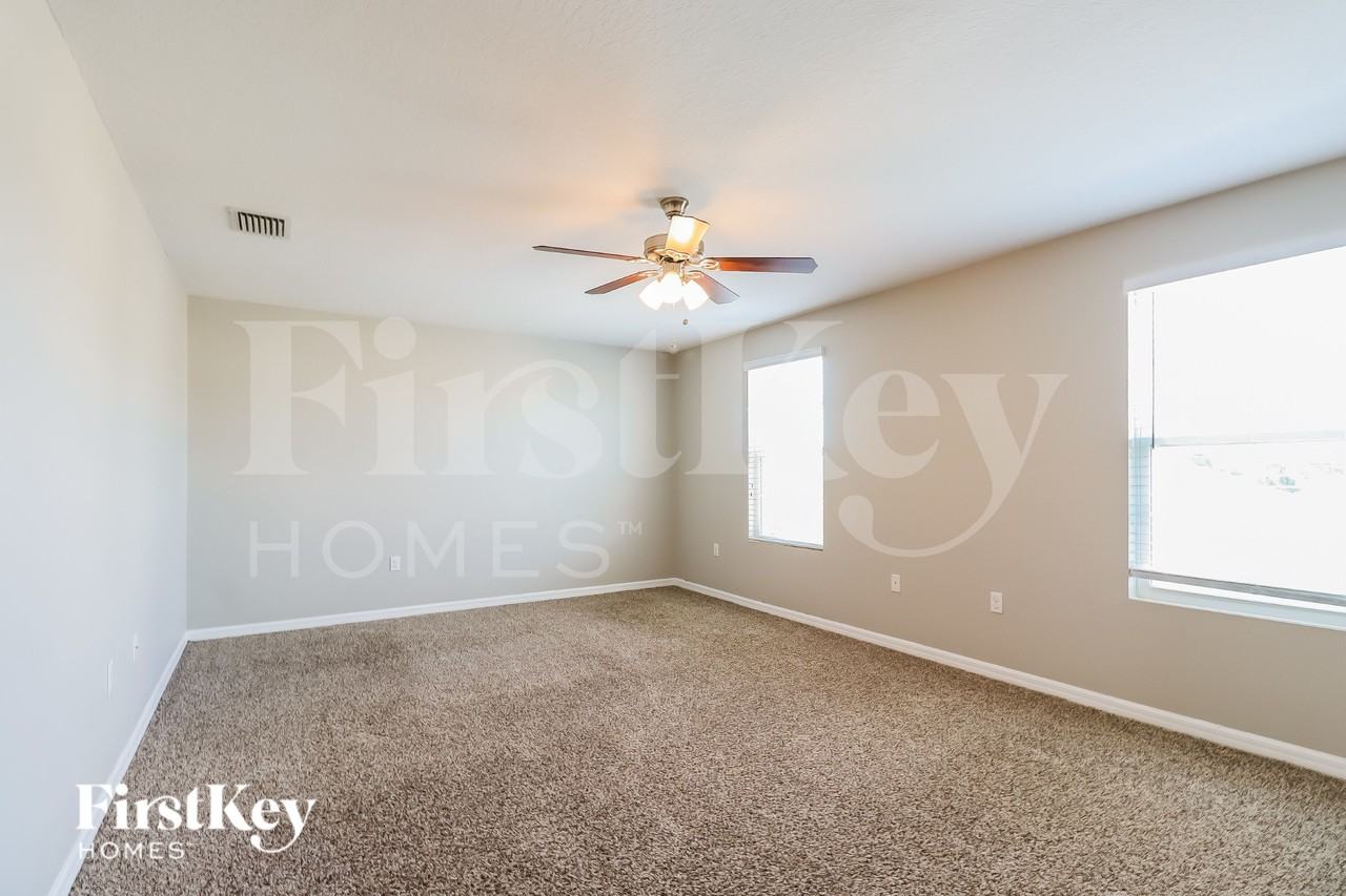 3816 Crystal Dew St - Photo 6 of 15