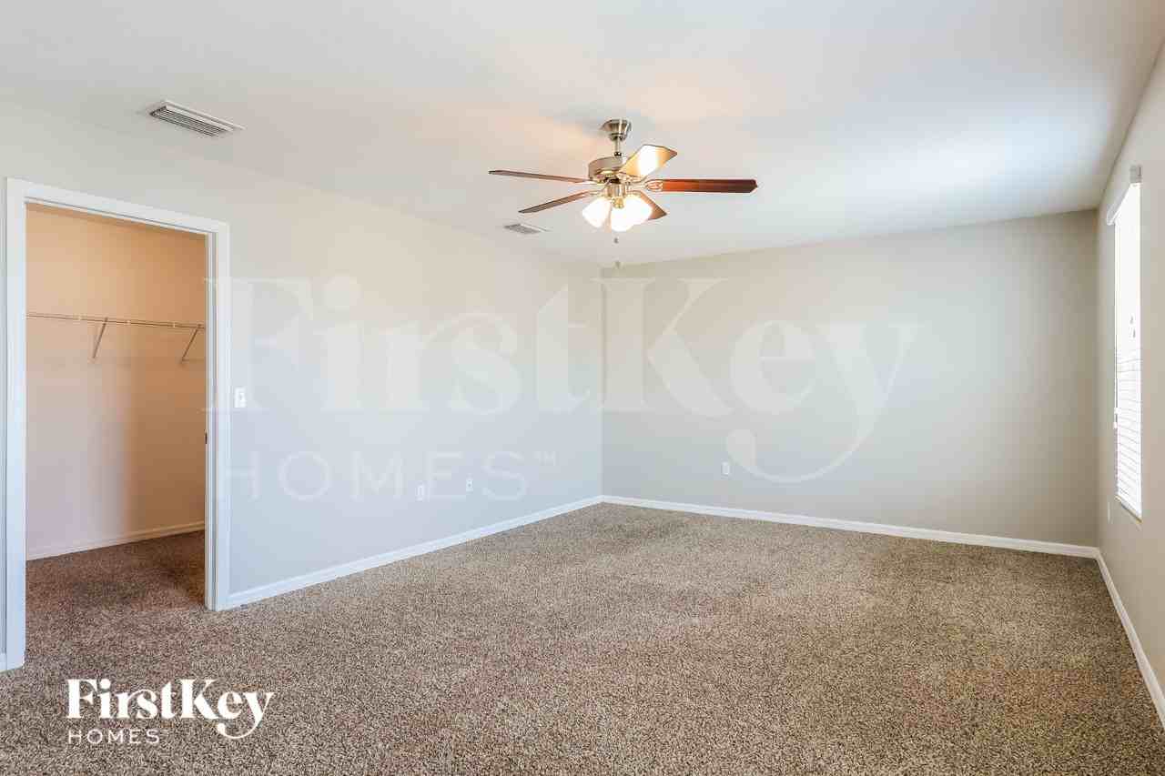 3816 Crystal Dew St - Photo 7 of 15
