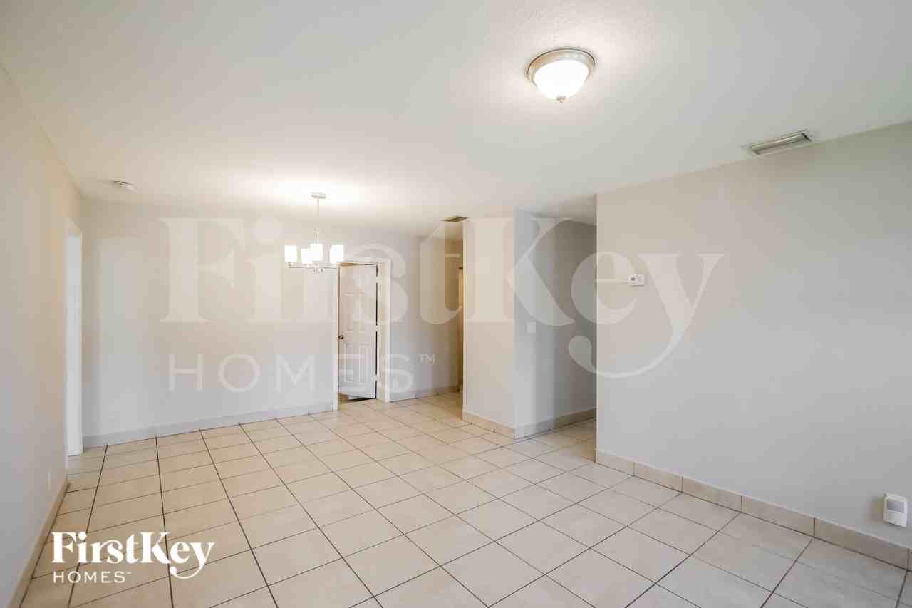 3321 Nw 177th Ter - Photo 3 of 16