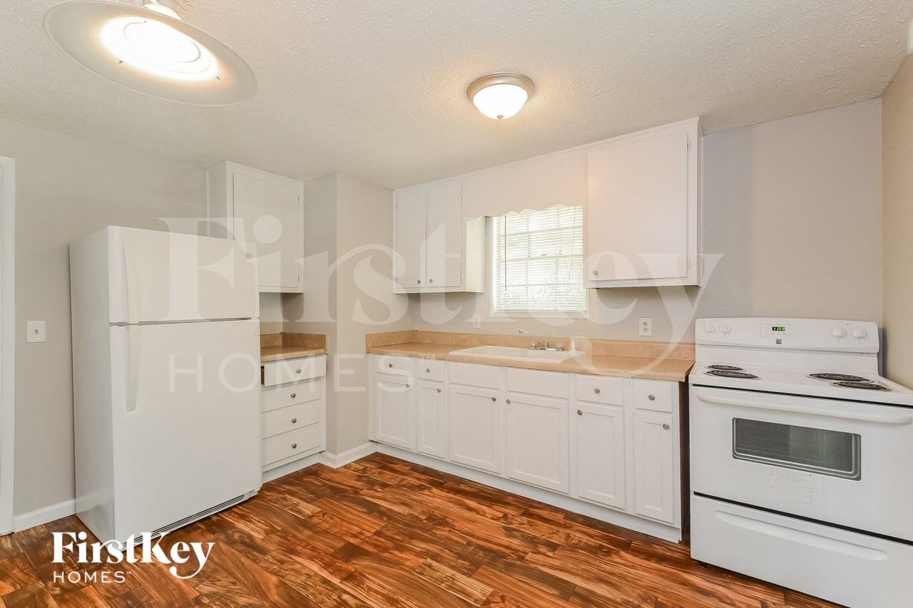 2536 Oak Leaf Ln - Photo 6 of 15