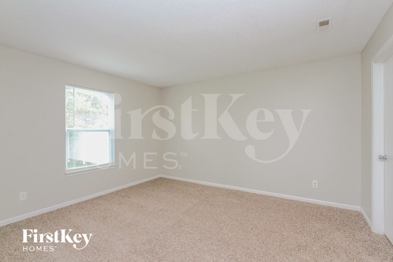 10605 Glenayr Dr - Photo 6 of 16
