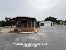 965 Eastman Ln - Photo 1 of 1