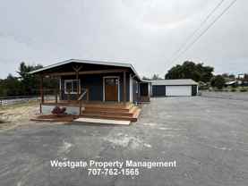 965 Eastman Ln - Photo 1 of 1