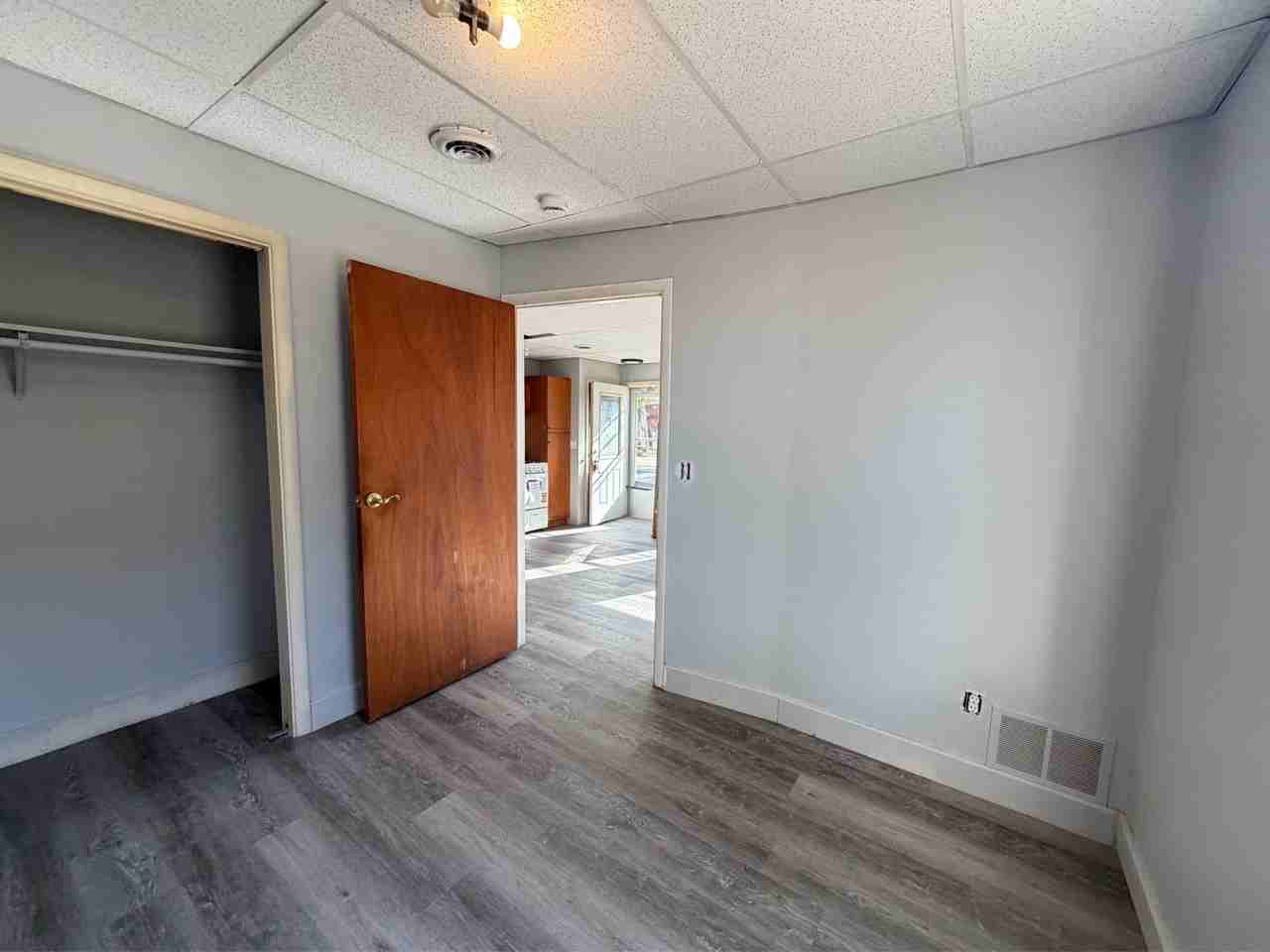 336 East Street - Photo 5 of 7