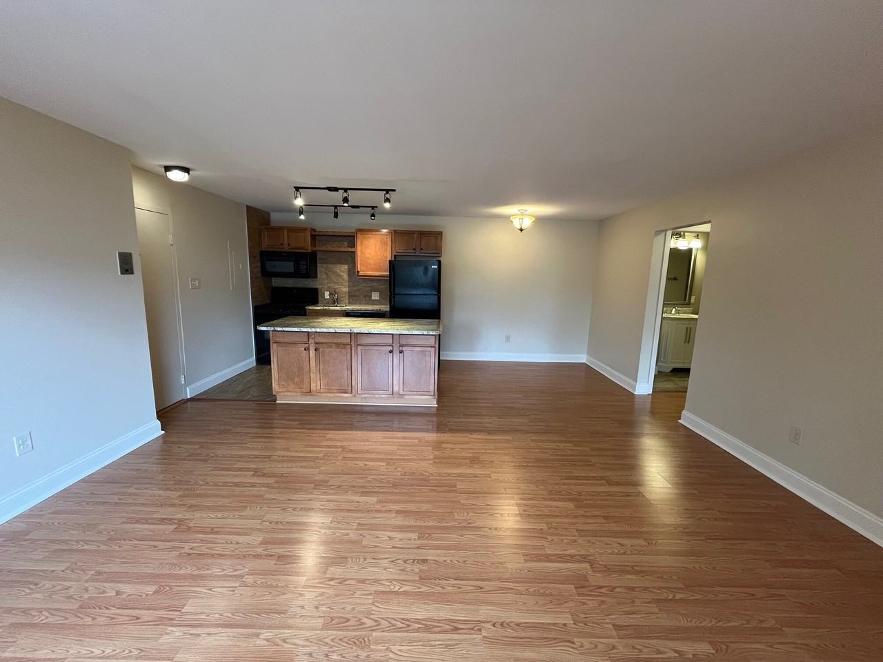Highview 827 - Photo 6 of 19