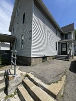 featured image of 32 Jefferson Ave