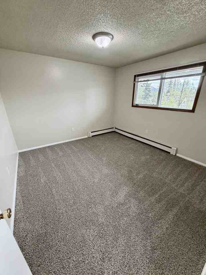 (24) 821 North Hoyt - Photo 5 of 11
