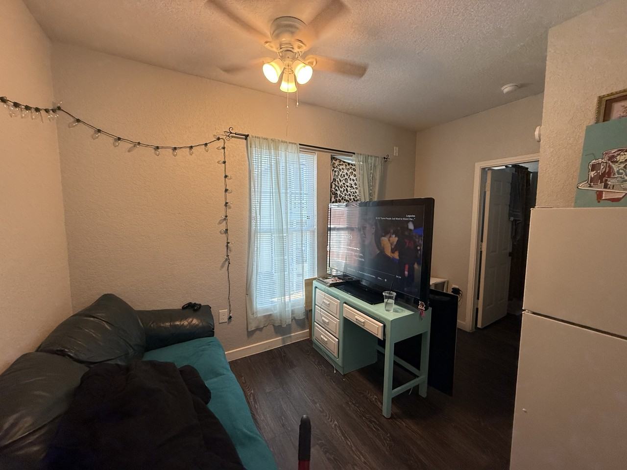 330 Barrett Place - Photo 2 of 7