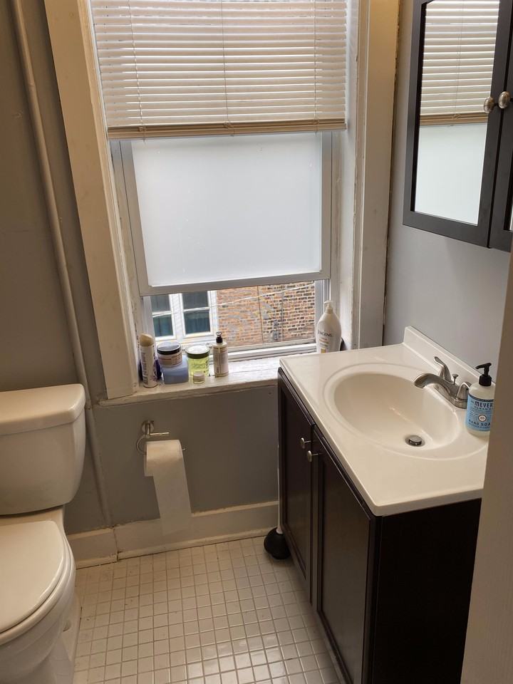 4558 S Justine - Photo 5 of 10