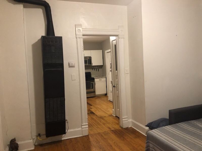 2342 W 18th - Photo 6 of 27
