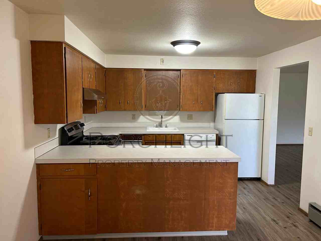 La Villa Apartments - Photo 7 of 50