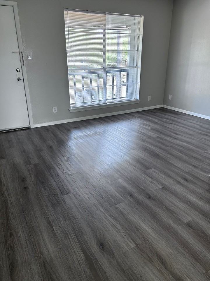 McIntyre Apartments - Photo 3 of 50