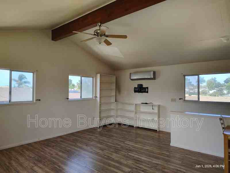 958 Terrace Ave - Photo 5 of 10