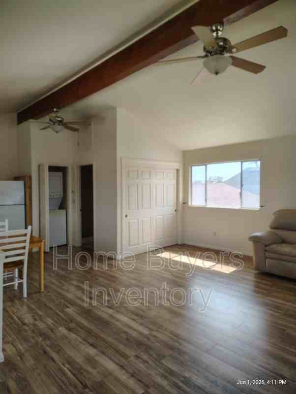 958 Terrace Ave - Photo 6 of 10