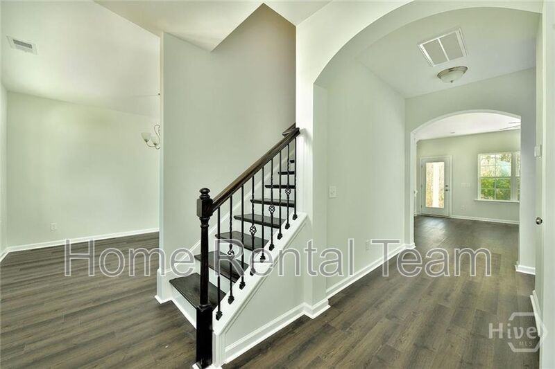 293 Mccrady Dr - Photo 5 of 30