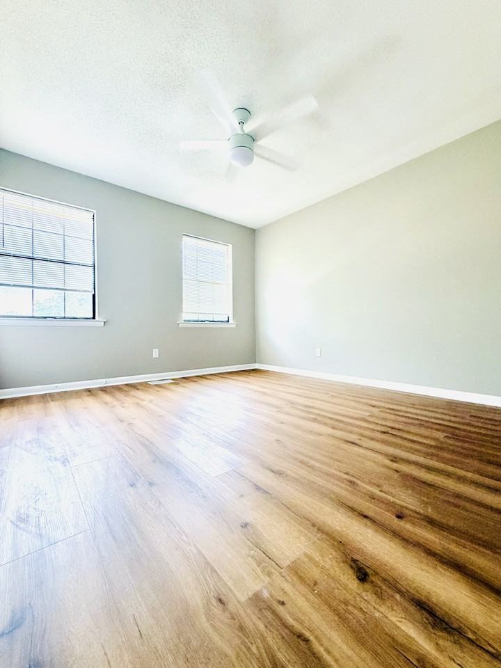 1-7 Almond ct - Photo 5 of 22