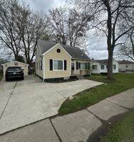 featured image of 1860 Rochester Rd