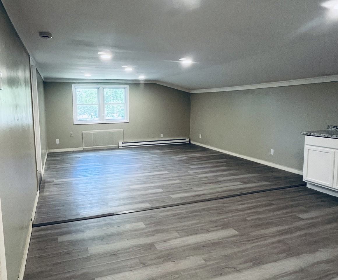 504 North Church Street - Photo 2 of 8