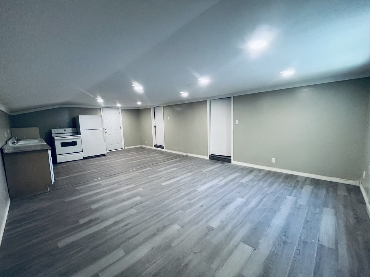 504 North Church Street - Photo 3 of 8