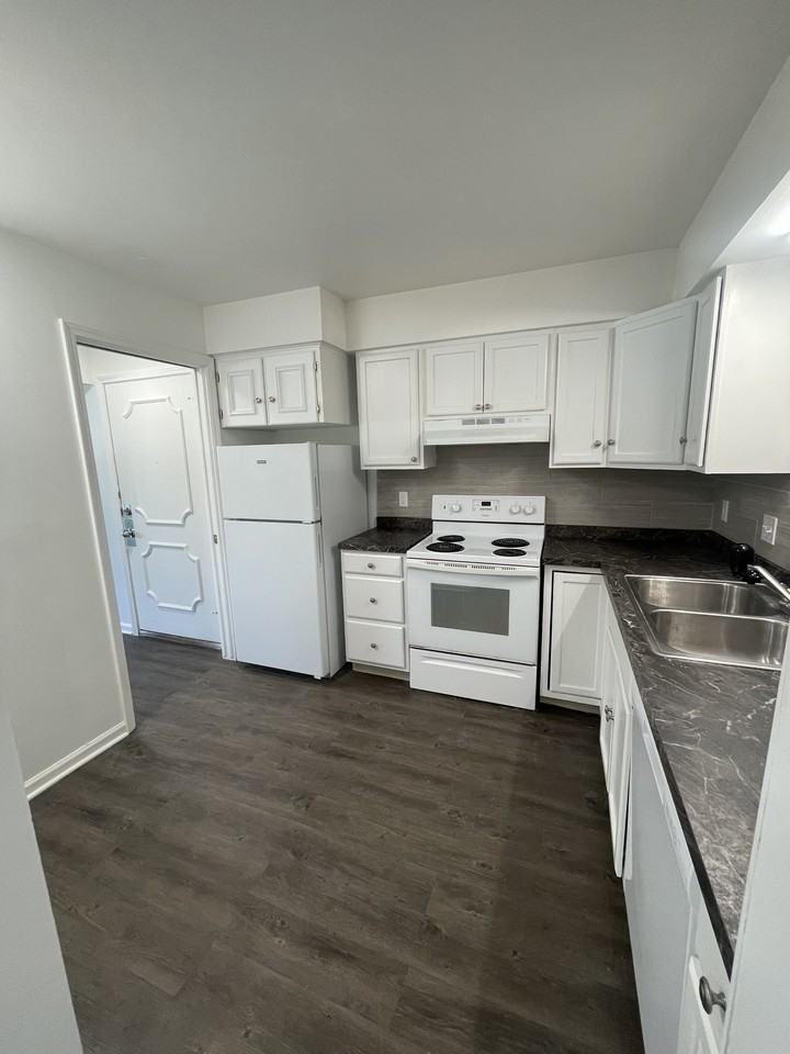 205 East Saginaw Highway - Photo 6 of 27