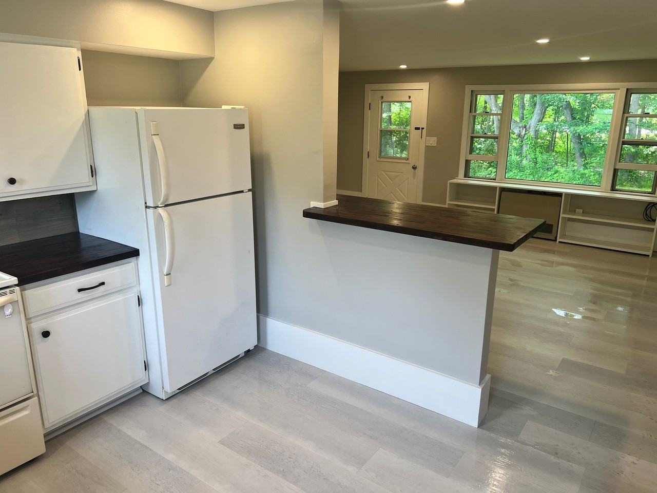 217 North Main St - Photo 2 of 7