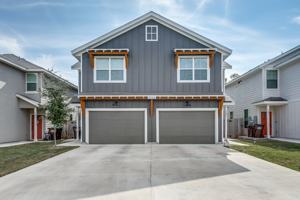 featured image of 10314 Lynwood Vlg