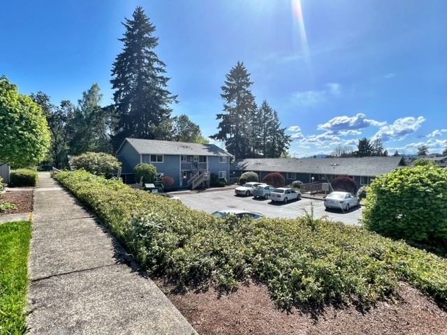 Suncrest Apartments - Photo 2 of 22