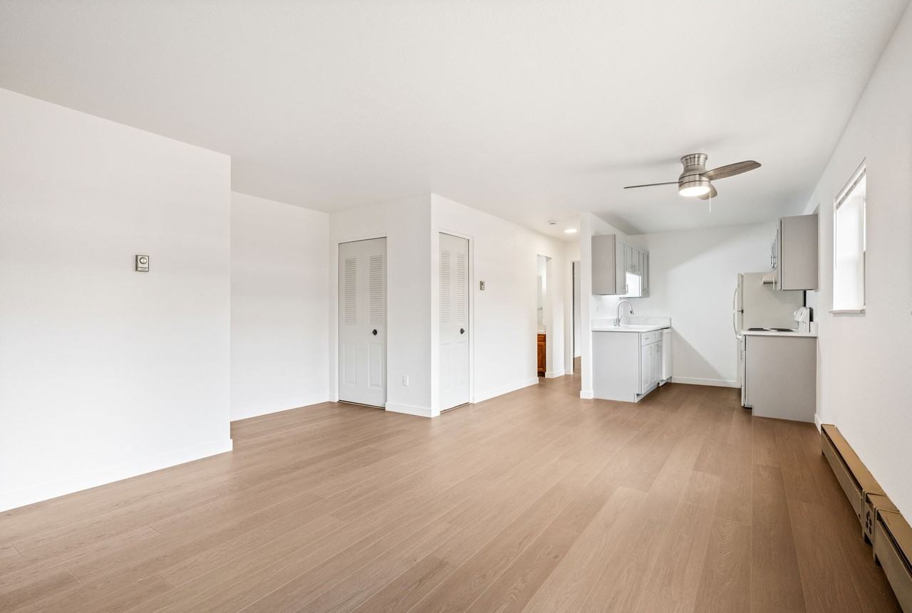 7050 West 37th Avenue - Photo 3 of 50