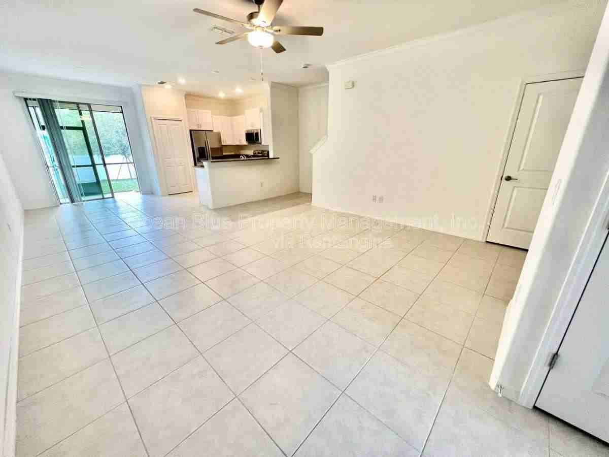 30728 Veridian Way - Photo 2 of 8
